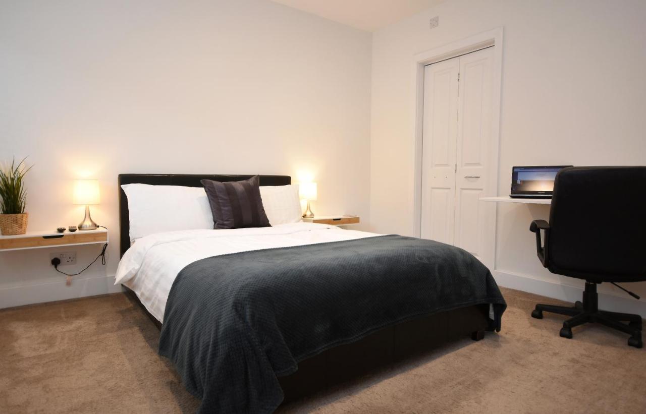 Apple Tree Place B&B Tadley Eksteriør billede
